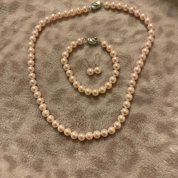 Elegant Pink Pearl Jewelry Set - Picture 1 of 1